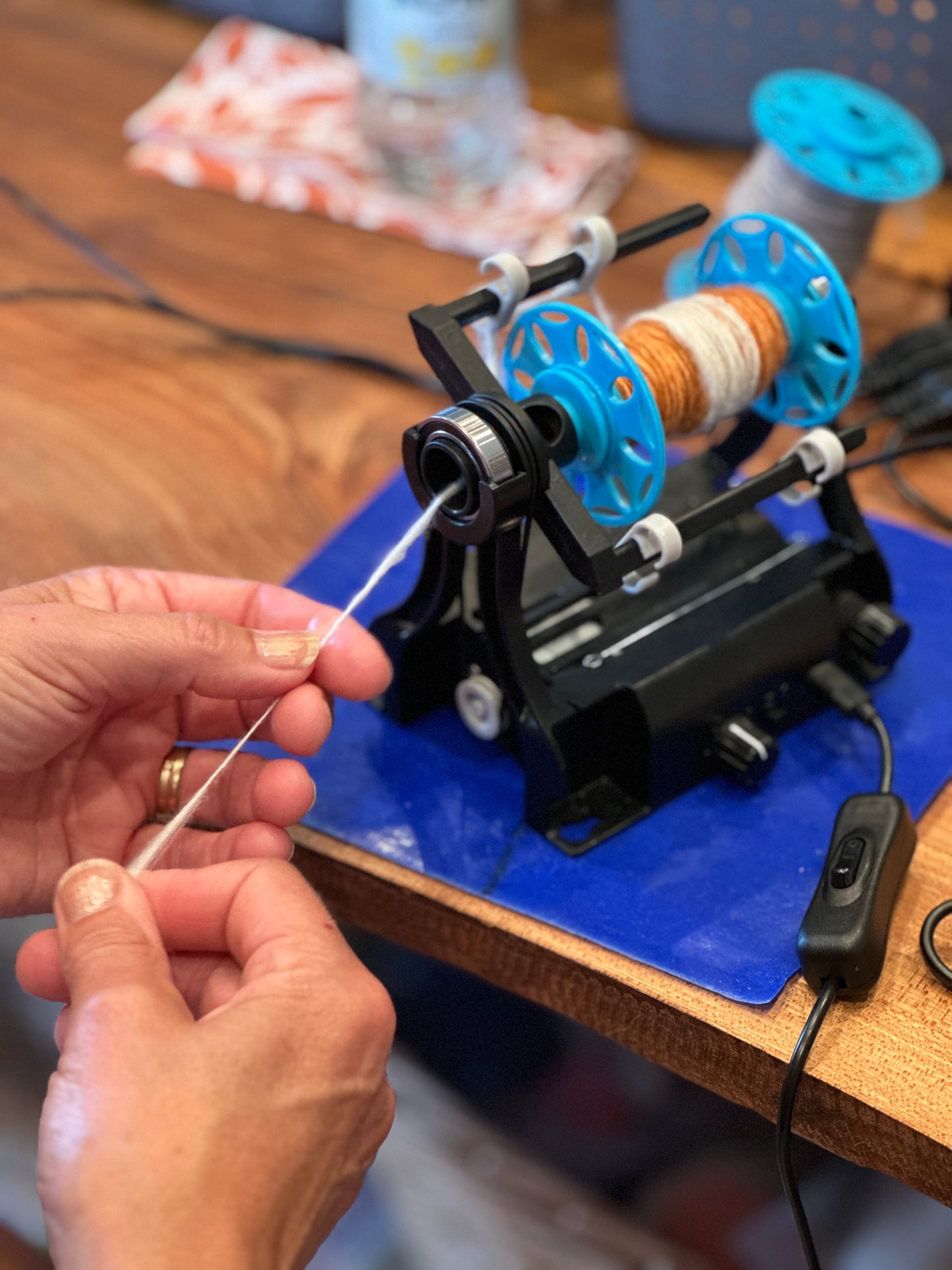Stick- och spinnfest Rydal, 10 okt 10.30-11.30 - prova att spinna på e-spinner
