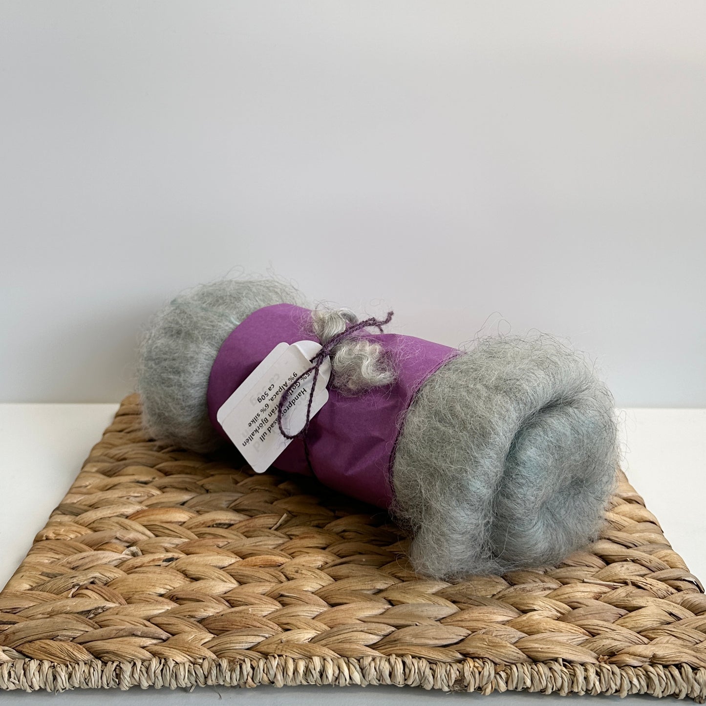 85% Gotland/ 9% alpaca/ 6% silke