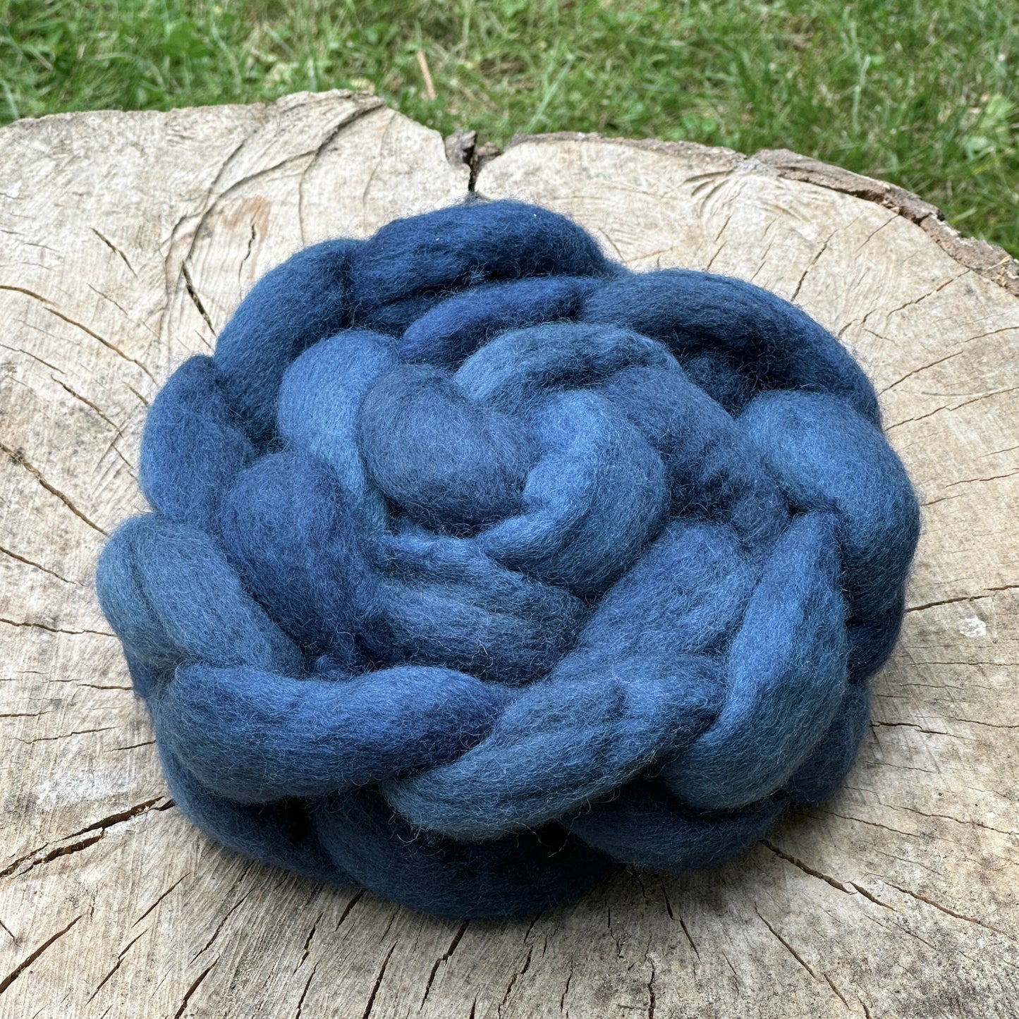 Jakten på den perfekta blå - BFL wool
