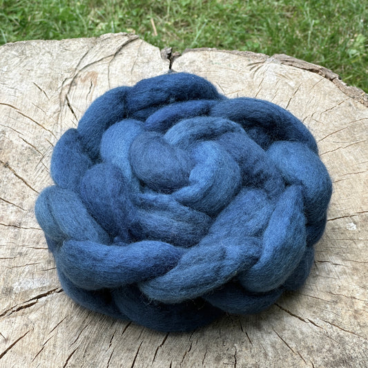 Jakten på den perfekta blå - BFL wool